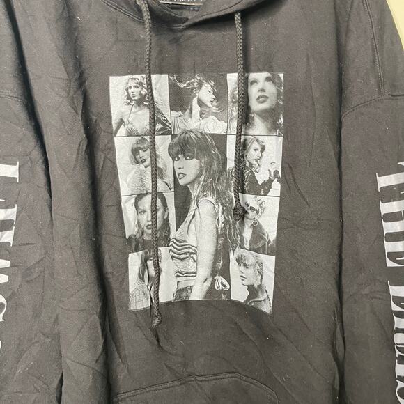 NEW without tags Taylor Swift official merch The Eras Tour Hoodie Sweatshirt 2XL - Picture 4 of 5